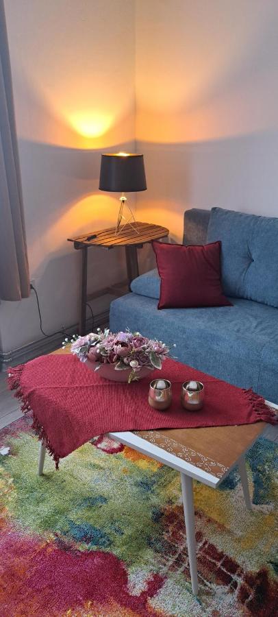 Napraforgo Apartman Lägenhet Szeged Exteriör bild